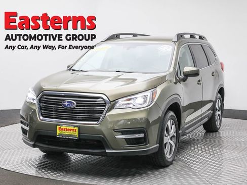 Used 2022 Subaru Ascent Premium w/ Convenience Package image 1
