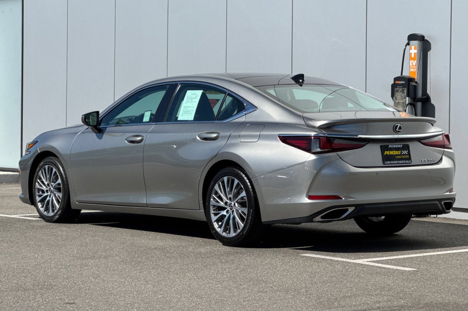 Used 2021 Lexus ES 350 w/ Premium Package FWD image 3