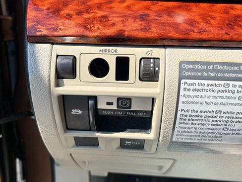 Used 2012 Subaru Outback 2.5i Limited w/ Moonroof Pkg AWD/4WD image 16