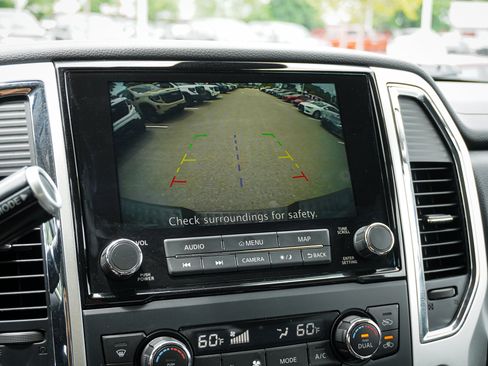 Used 2021 Nissan Titan SV w/ SV Convenience Package AWD/4WD image 26