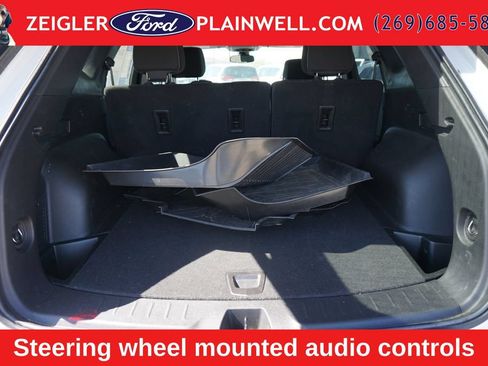 Used 2023 Chevrolet Blazer LT w/ Convenience Package FWD image 10