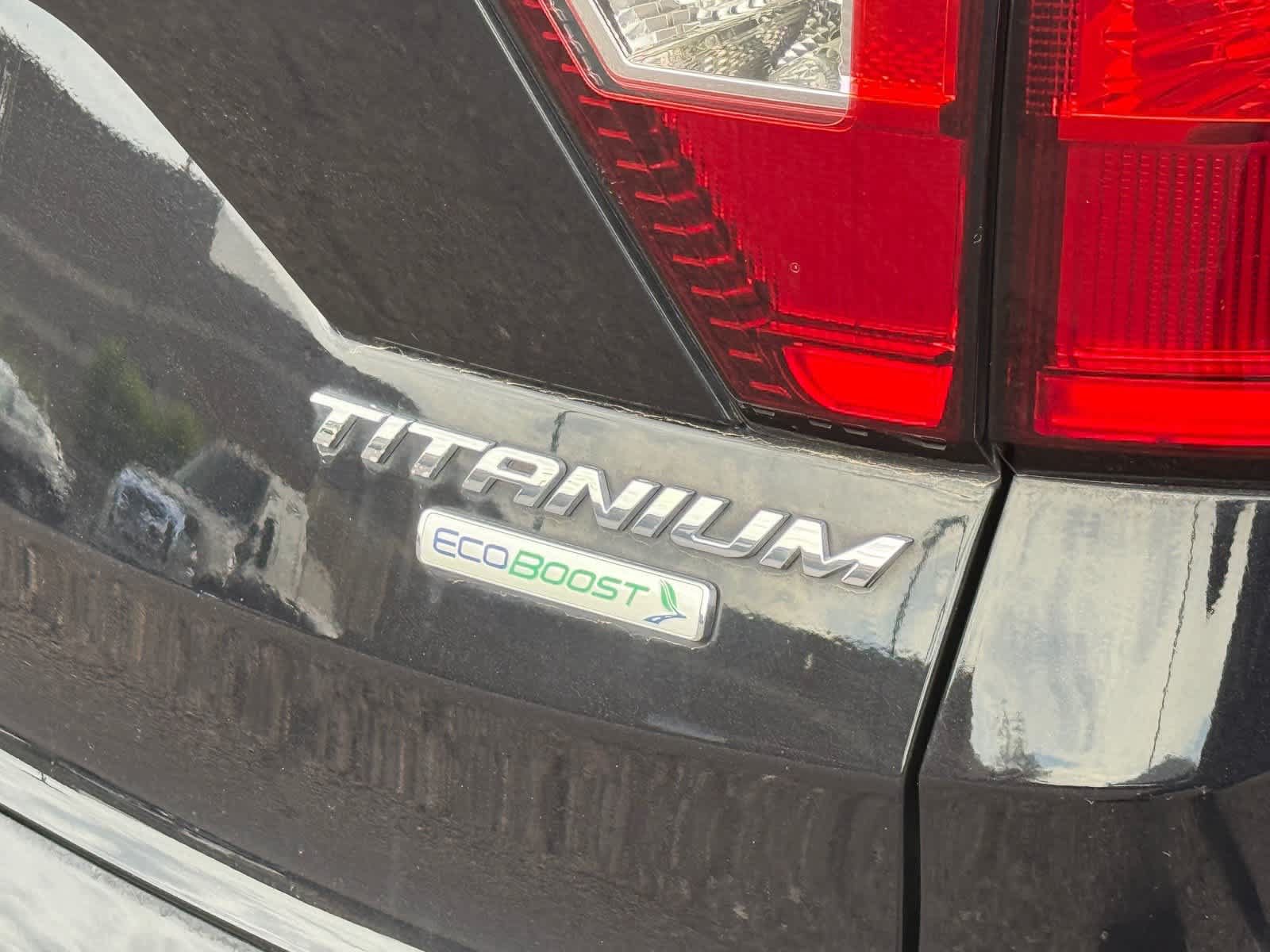 Used 2019 Ford Escape Titanium FWD image 9