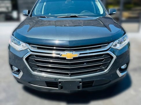 Used 2020 Chevrolet Traverse LT w/ LT Premium Package AWD/4WD image 8