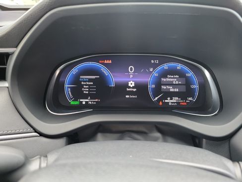 Certified 2024 Toyota Venza LE AWD/4WD image 32