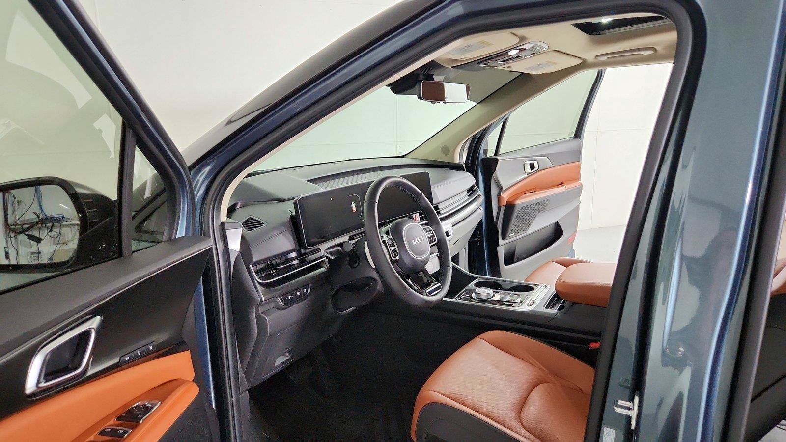Used 2026 Kia Carnival SX Prestige FWD image 16