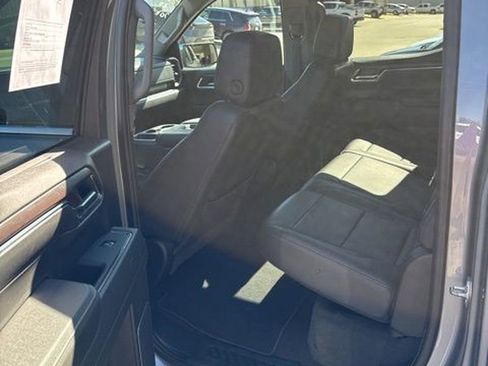 Used 2024 GMC Sierra 1500 SLT image 13