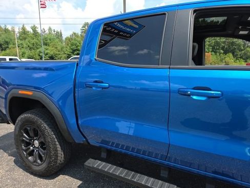 Used 2024 GMC Canyon Elevation w/ Convenience Package AWD/4WD image 35