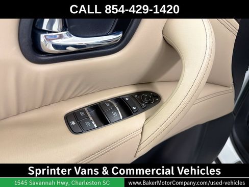 Used 2024 Nissan Armada Platinum w/ Captain's Chairs Package RWD image 19