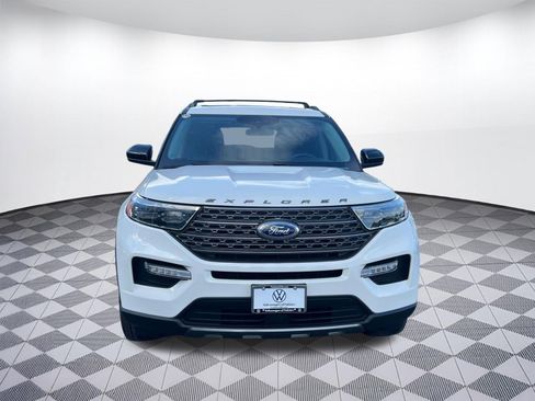 Used 2023 Ford Explorer XLT w/ Equipment Group 202A AWD/4WD image 6