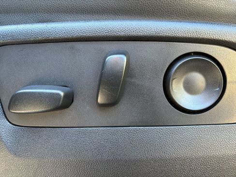 Used 2024 Chevrolet Silverado 2500 LT w/ Z71 Sport Edition image 12