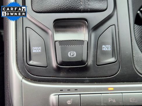 Used 2025 Kia Carnival image 23