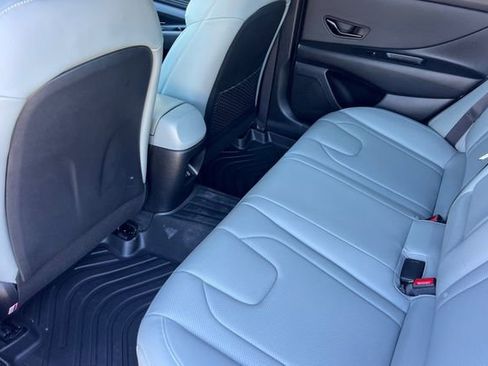 Certified 2024 Hyundai Elantra Limited FWD image 16