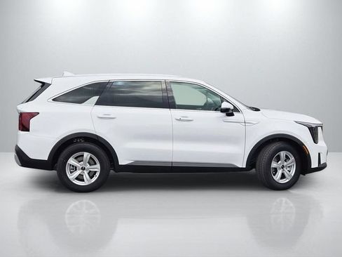 New 2026 Kia Sorento LX FWD image 3