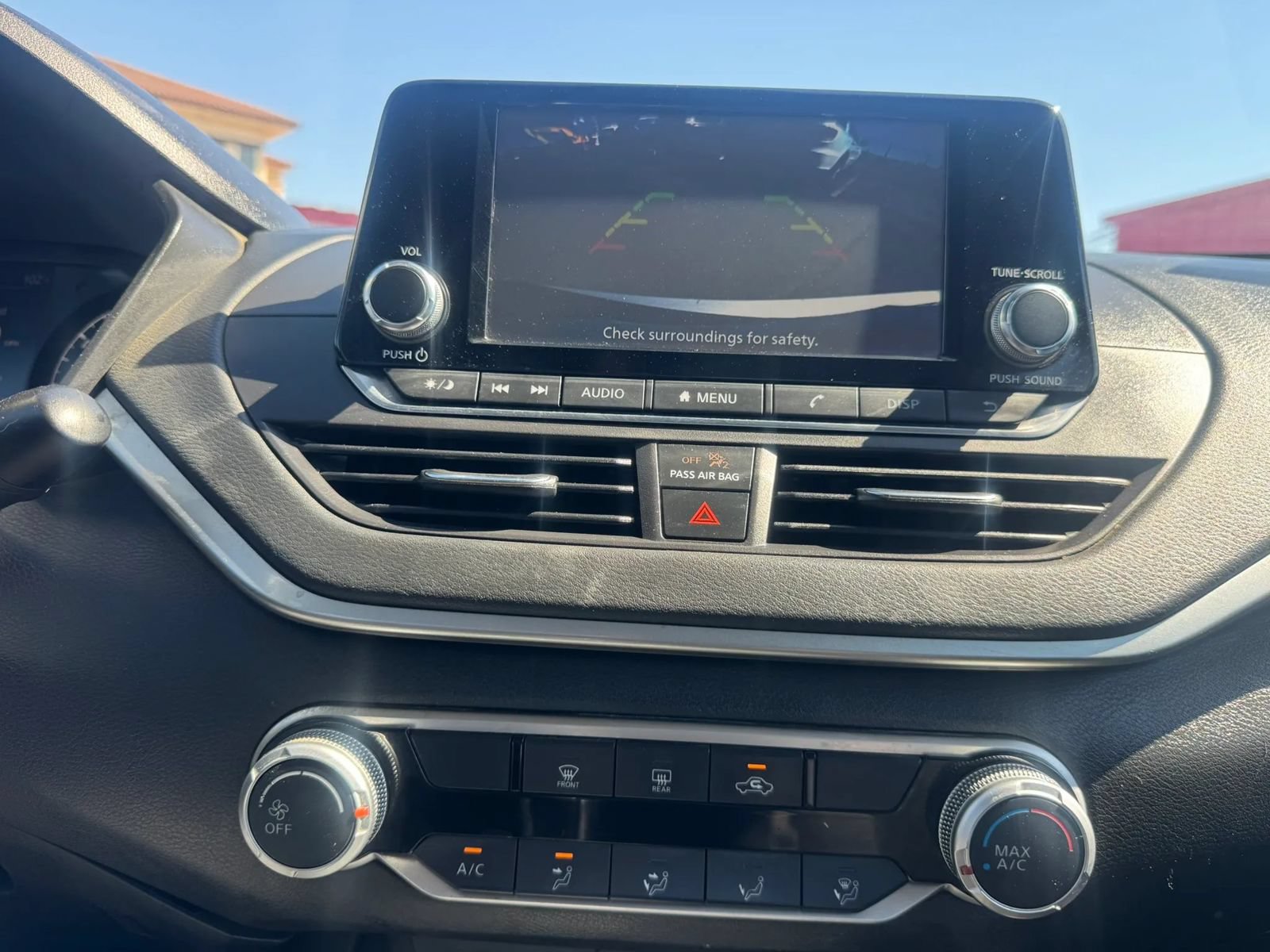 Used 2024 Nissan Altima 2.5 S FWD image 30
