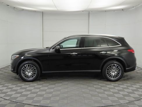 Used 2024 Mercedes-Benz GLC 300 4MATIC image 8