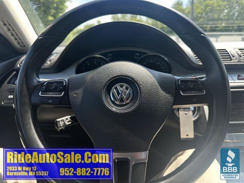 Used 2009 Volkswagen Passat VR6 AWD/4WD image 18