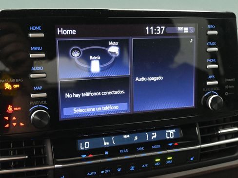 Certified 2023 Toyota Sienna XLE FWD image 28