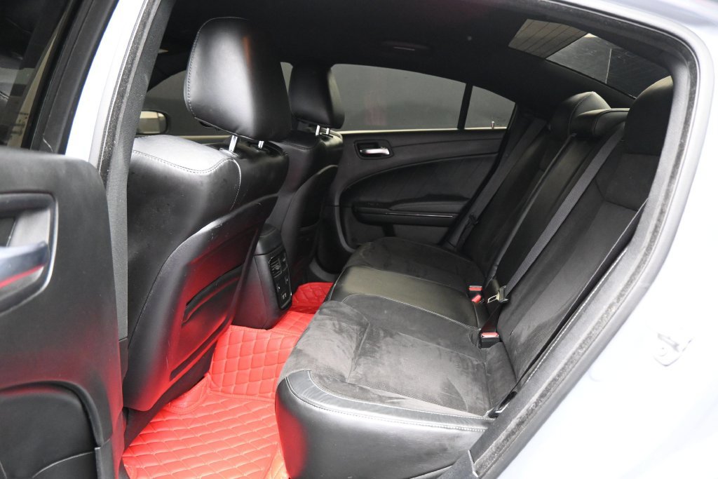 Used 2022 Dodge Charger R/T w/ Plus Group RWD image 25