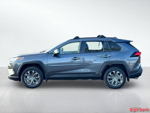 Certified 2022 Toyota RAV4 Limited w/ Limited Grade Weather Package AWD/4WD image 4