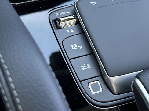 New 2026 Mercedes-Benz GLS 450 4MATIC image 41