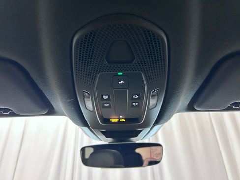 Certified 2026 Porsche Cayenne Coupe AWD/4WD image 25