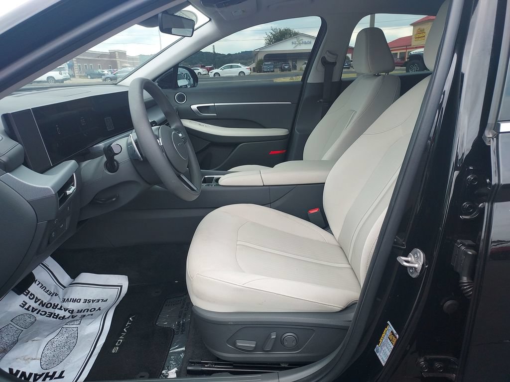 Used 2024 Hyundai Sonata SEL FWD image 13