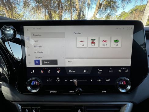 Used 2024 Lexus RX 350 Premium Plus w/ Convenience Package image 23