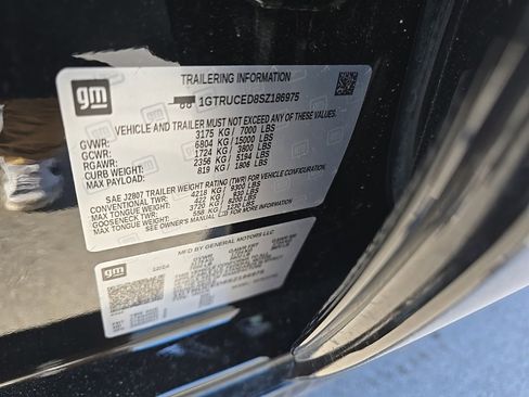 Used 2025 GMC Sierra 1500 Elevation image 9