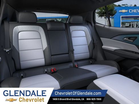 New 2026 Chevrolet Equinox EV LT FWD image 17