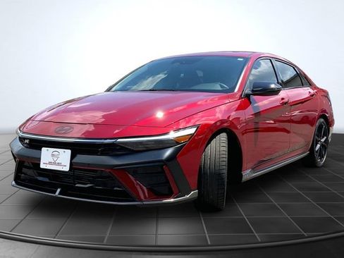 Used 2025 Hyundai Elantra N FWD image 4