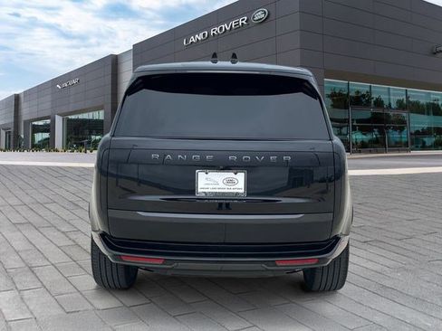Used 2025 Land Rover Range Rover SE AWD/4WD image 4