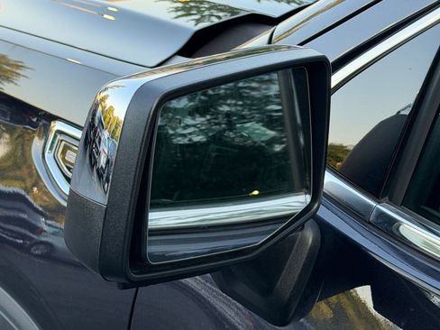 Used 2022 GMC Sierra 1500 Denali AWD/4WD image 9
