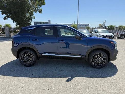 New 2026 Nissan Kicks SR FWD image 7