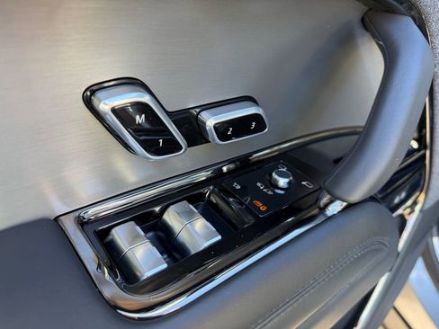 Used 2024 Land Rover Range Rover Sport Dynamic SE image 13