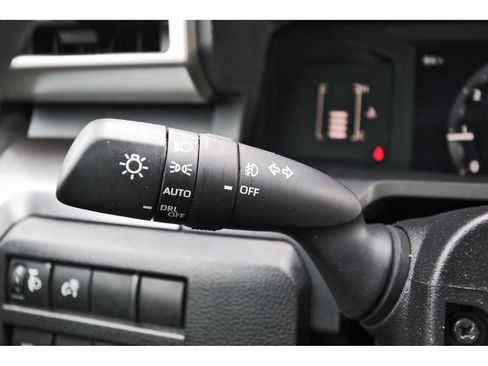 Used 2024 Toyota Tacoma SR5 image 17