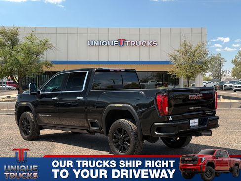 Used 2021 GMC Sierra 2500 Denali w/ Denali Black Diamond Edition image 8