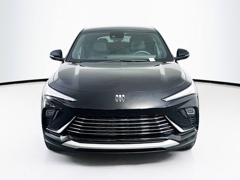 Used 2025 Buick Envista Preferred image 2