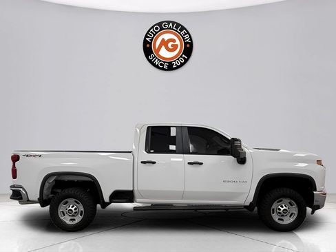 Used 2020 Chevrolet Silverado 2500 W/T w/ WT Safety Package AWD/4WD image 3