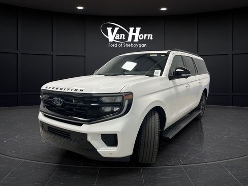 Used 2025 Ford Expedition Max Platinum w/ Stealth Performance Package AWD/4WD image 3