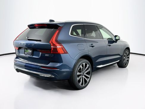 Used 2023 Volvo XC60 B5 Ultimate w/ Climate Package FWD image 9
