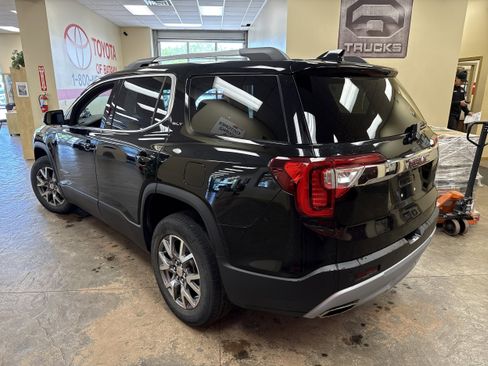 Used 2020 GMC Acadia SLT w/ Driver Alert Package II AWD/4WD image 8