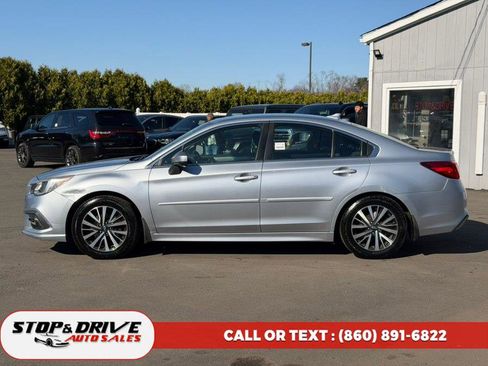 Used 2018 Subaru Legacy 2.5i Premium image 2