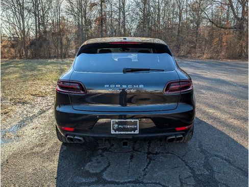 Used 2018 Porsche Macan Turbo AWD/4WD image 6