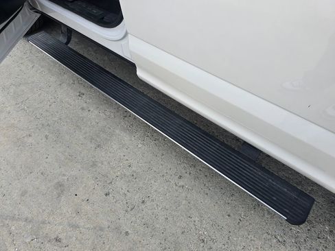 Used 2016 Ford F150 Platinum w/ Equipment Group 701A Luxury image 22