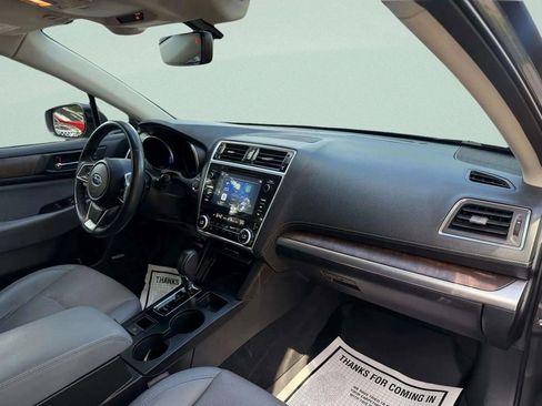 Used 2018 Subaru Outback 2.5i Limited image 7