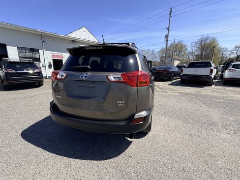 Used 2013 Toyota RAV4 XLE AWD/4WD image 38