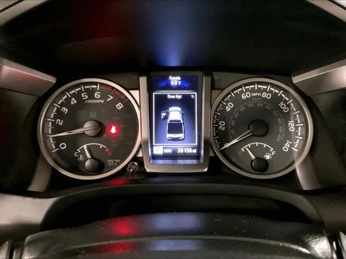 Certified 2023 Toyota Tacoma SR5 AWD/4WD image 26