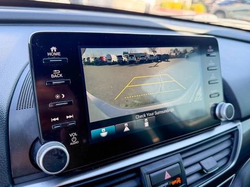 Used 2018 Honda Accord Sport image 24