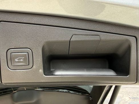 Used 2025 Cadillac XT4 Sport AWD/4WD image 26