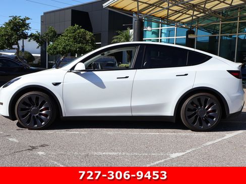 Used 2025 Tesla Model Y Performance image 6